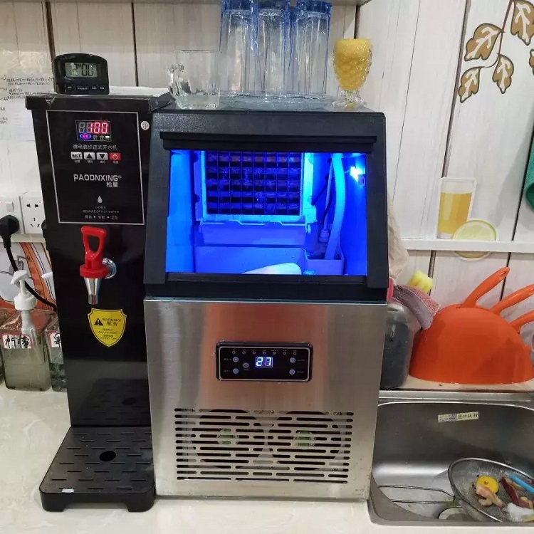 Factory Directly Sale Commercial Ice Cube Maker Ice Granule Machine 